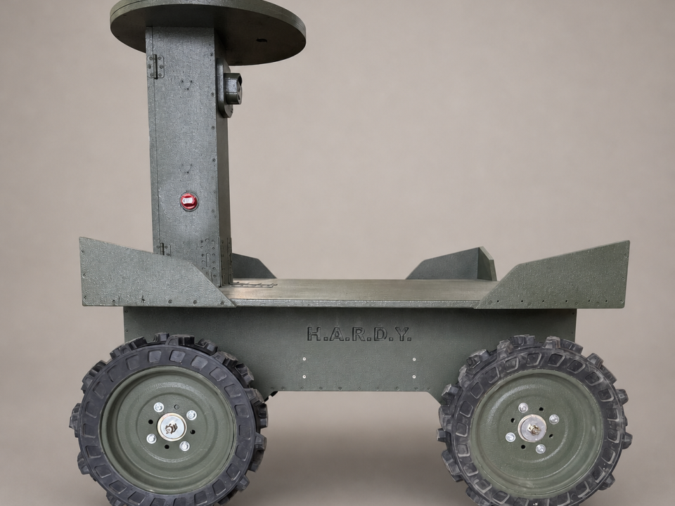 Side profile of the HARDY INCOGNITO wheeled platform with thermal camera